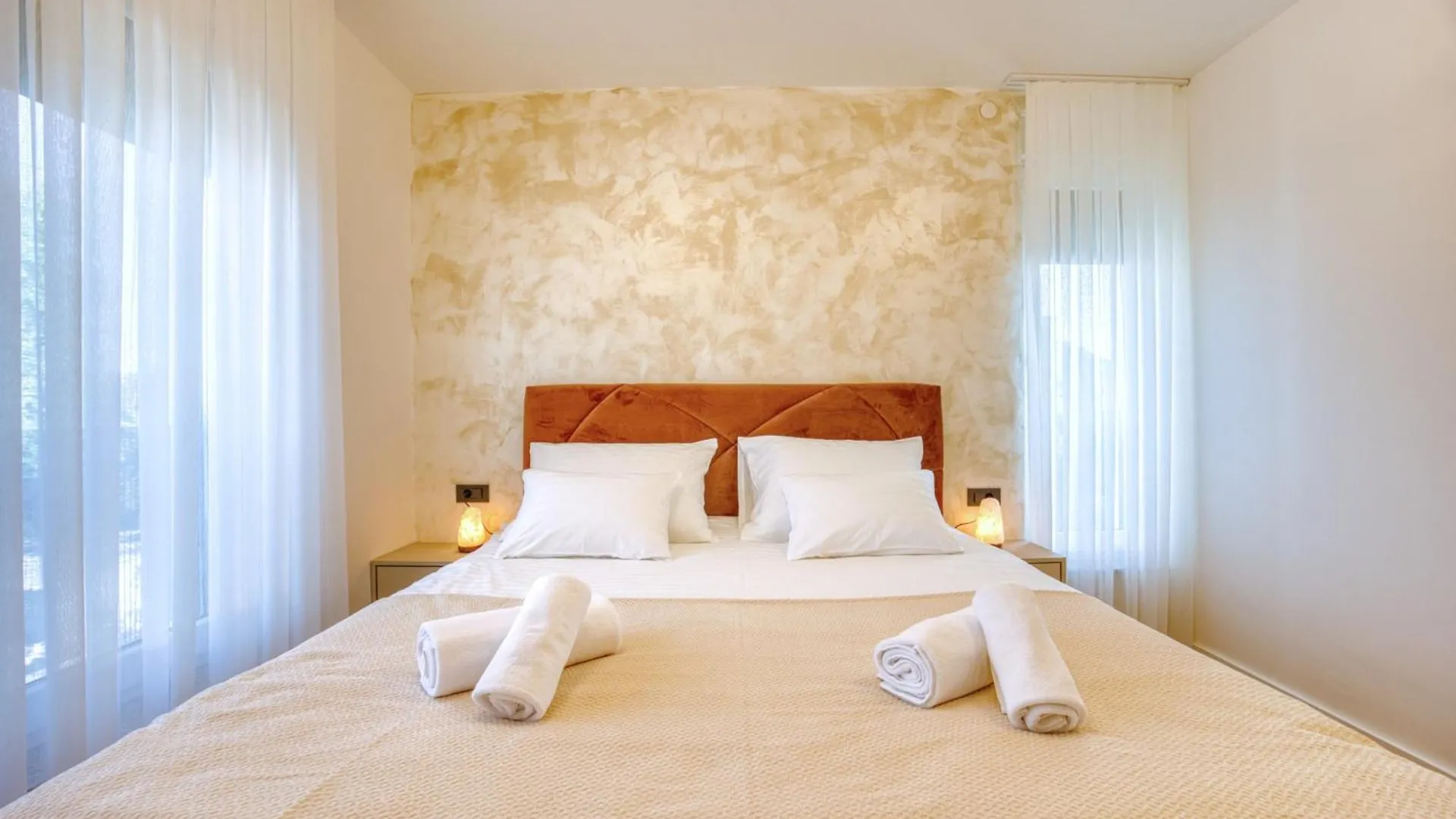 Luxury Villa With A Swimming Pool Zaton, Zadar - 23511